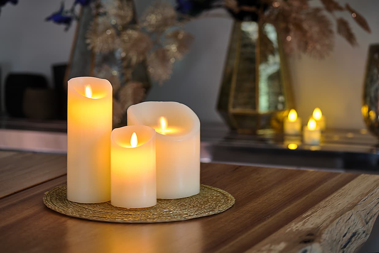 Oplaadbare LED wax kaars met bewegende vlam D 7,5 X 12,5 CM - warm wit – afbeelding 2