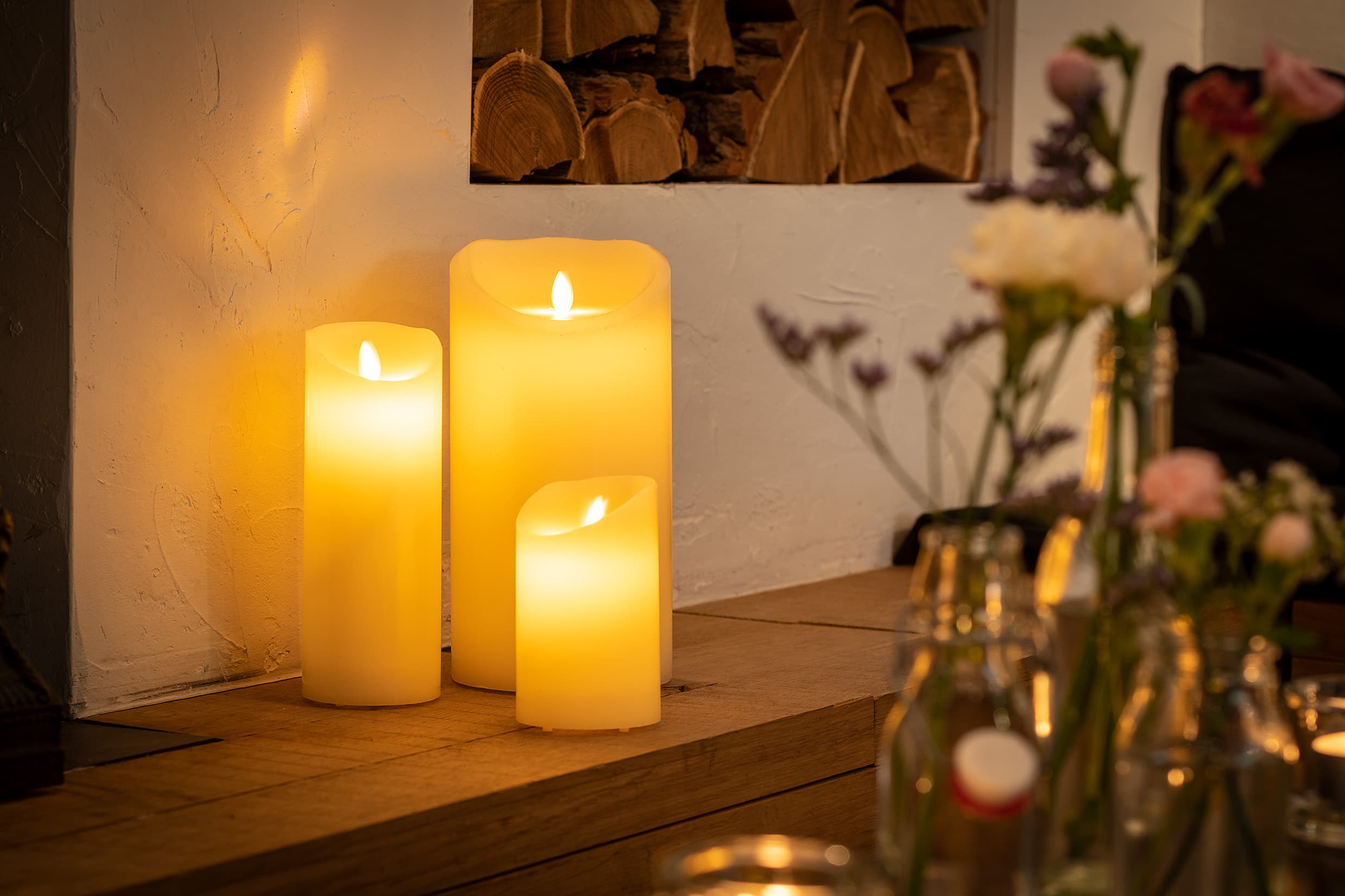 Oplaadbare LED wax kaars met bewegende vlam D 7,5 X 12,5 CM - warm wit – afbeelding 4