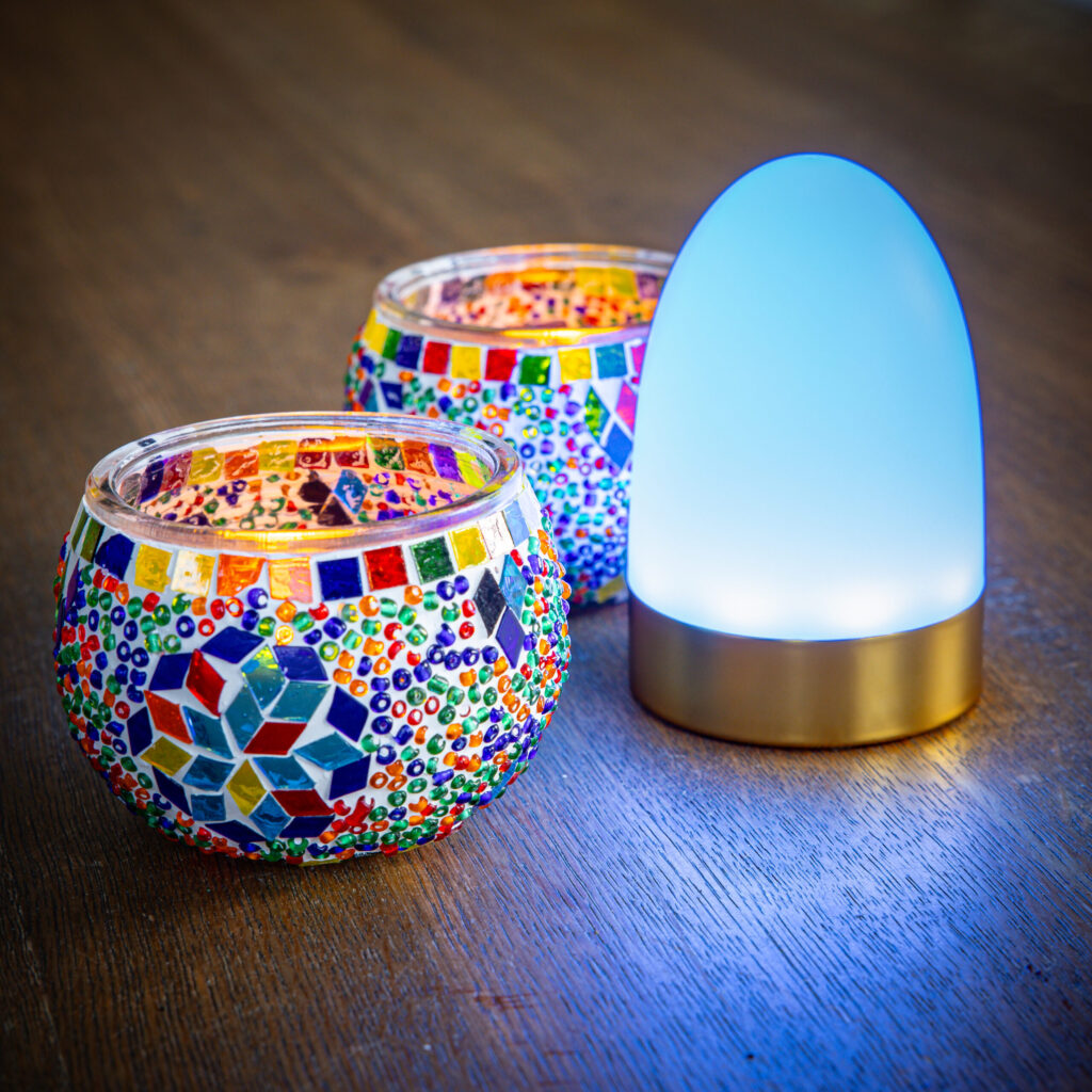 led waxinelichtjes in multi color waxinelichtjes houder met dorsetto tafellamp blauw